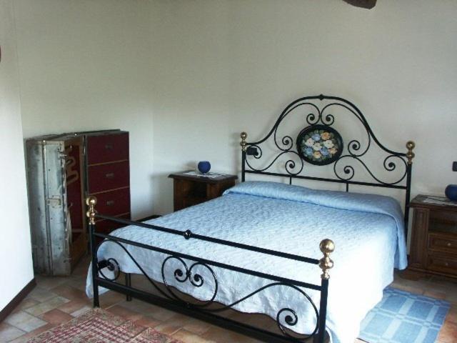 La Morosa Hostal Castel Rigone Exterior foto
